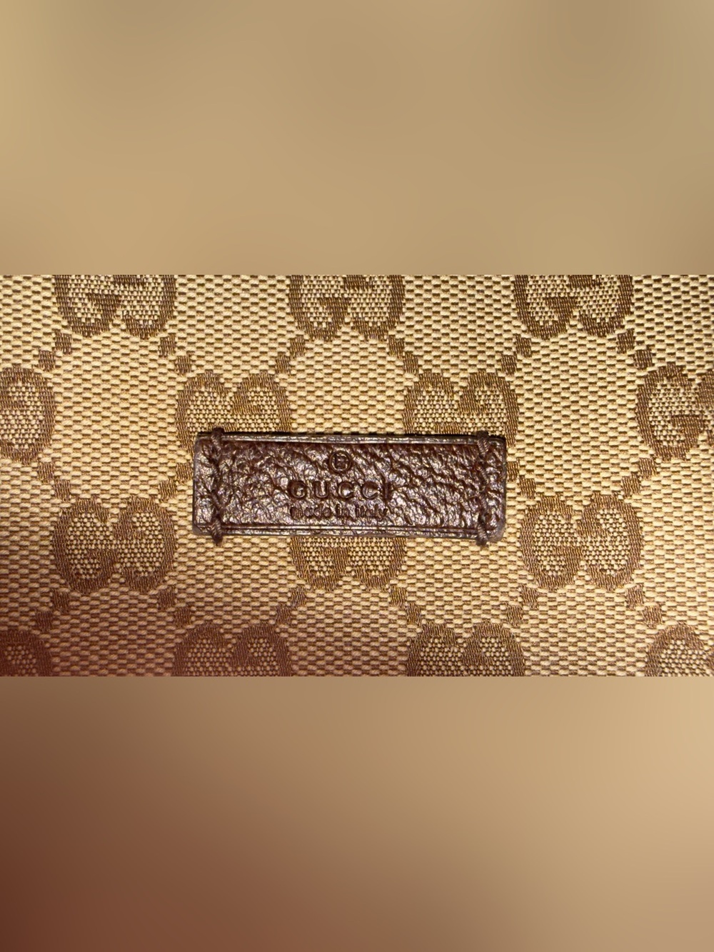 Gucci Beige/Brown Monogram Saddle Bag with Red and Green Web Strap - Picture 5 of 13